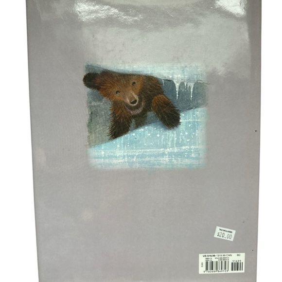 Hardcover “Bear’s first Christmas” book with book jacket. - Picture 4 of 4